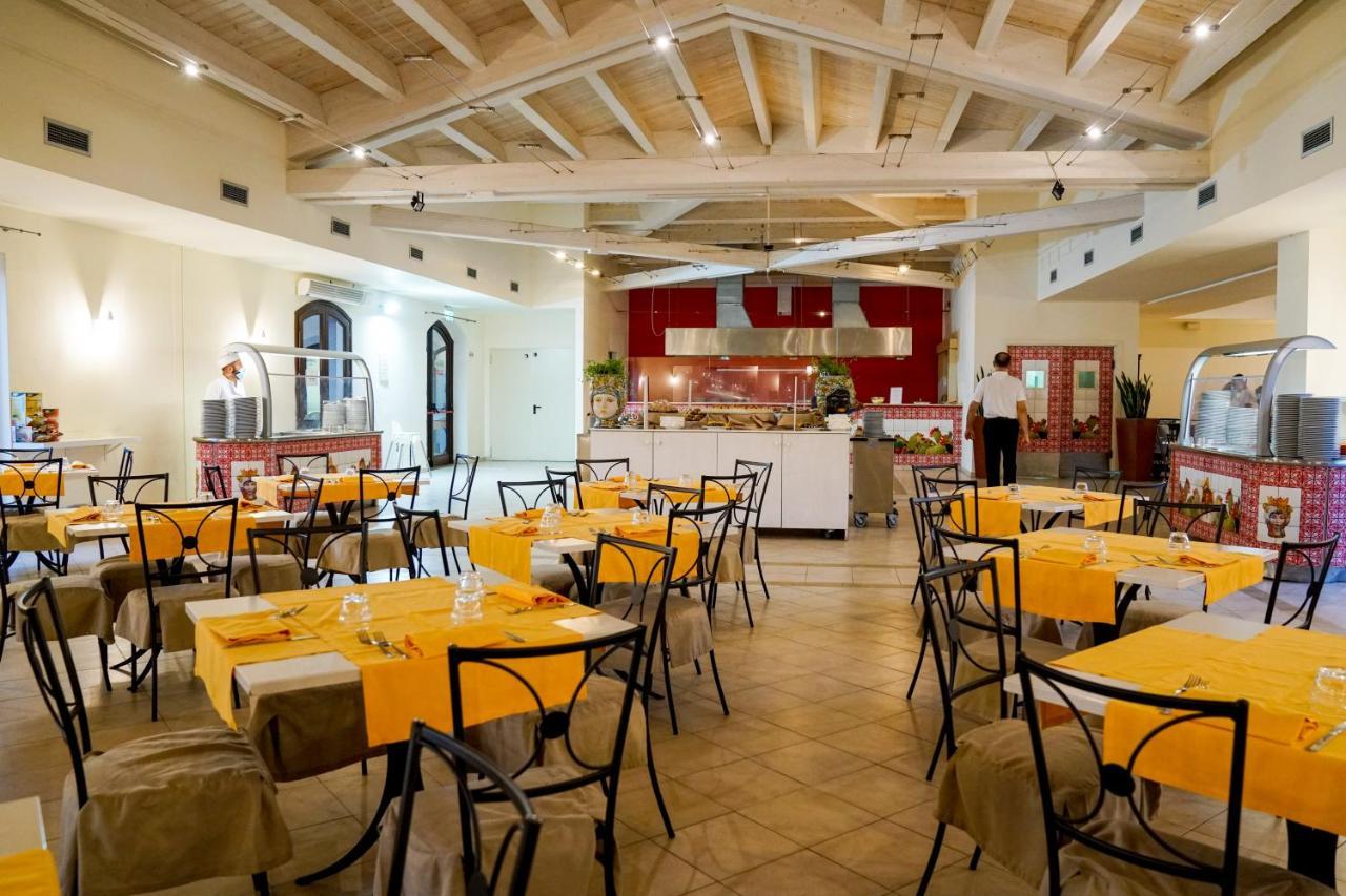 ליקאטה Sikania Eco Resort מראה חיצוני תמונה